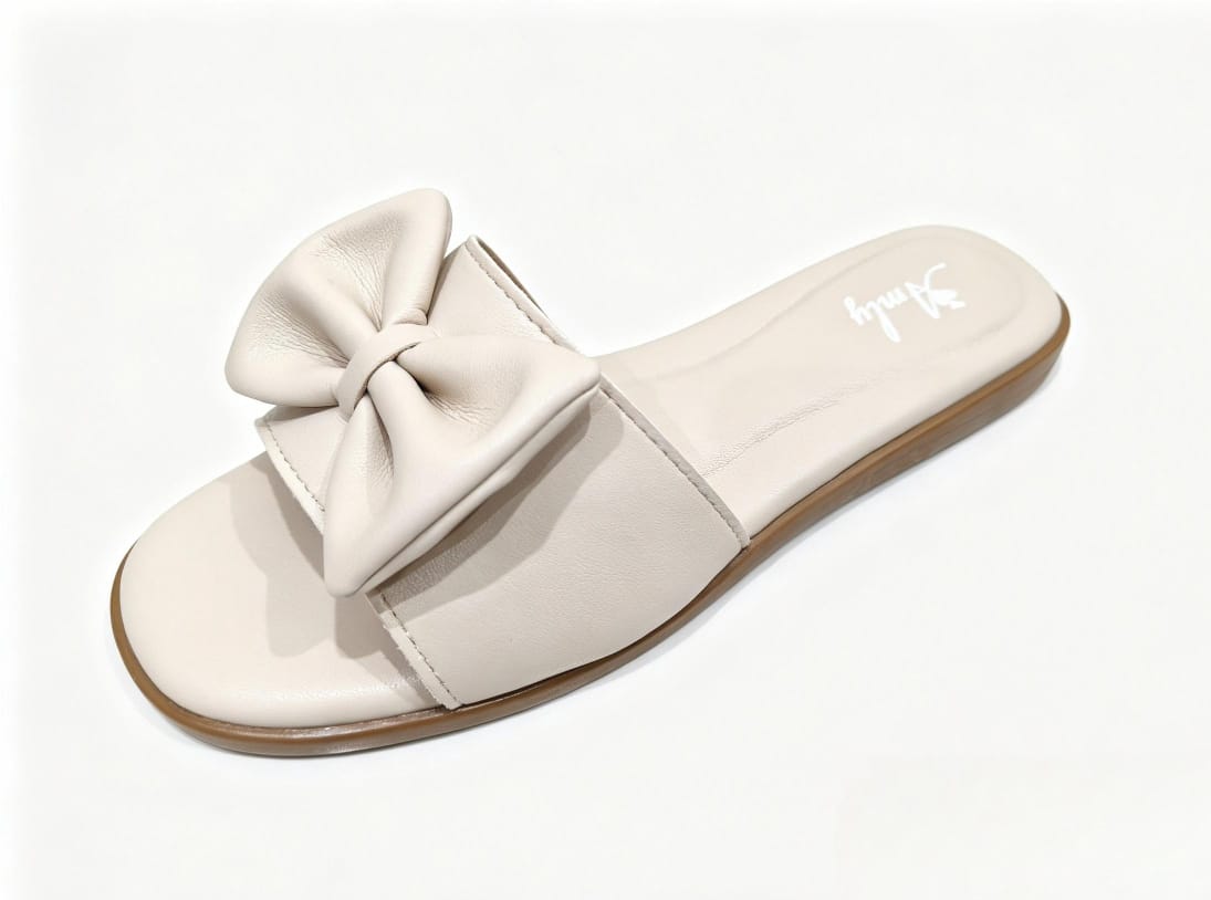 Amlee Women Flat Sandals