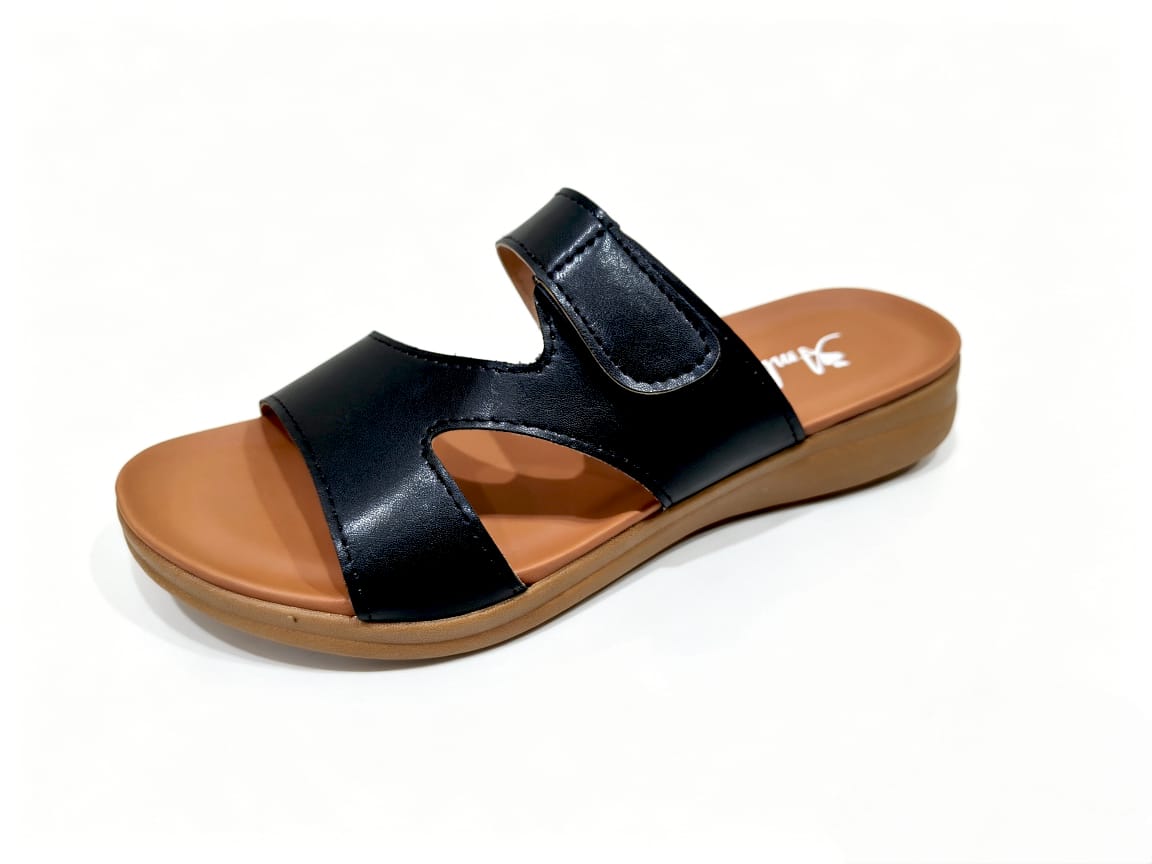 Amlee Women Flat Sandals