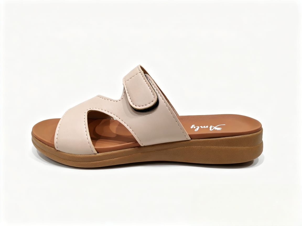Amlee Women Flat Sandals